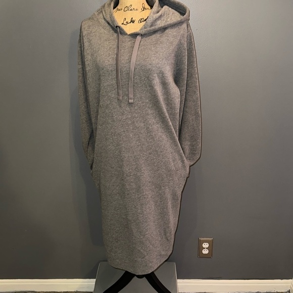 Xersion Sweat Dress PRE OWNED - Picture 4 of 9